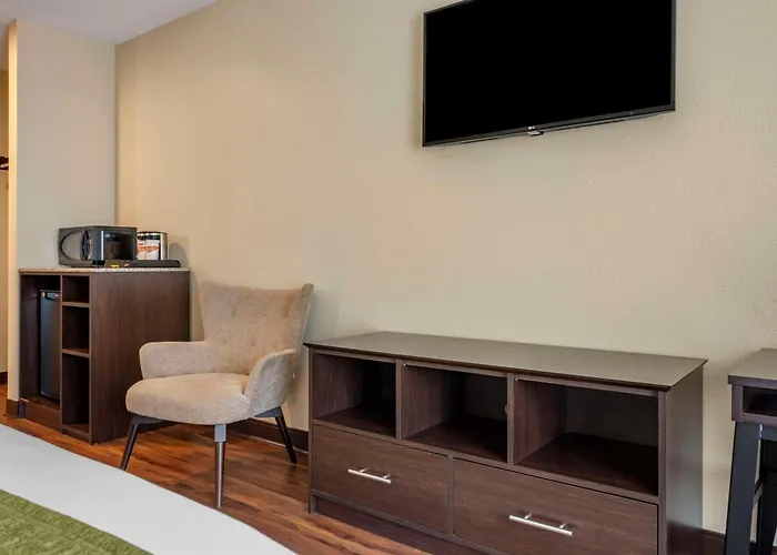 Comfort Inn Connellsville Riverview